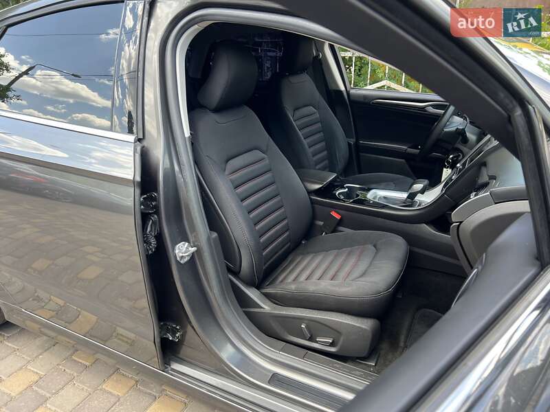 Седан Ford Fusion 2015 в Одессе