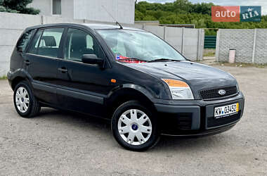 Хэтчбек Ford Fusion 2006 в 