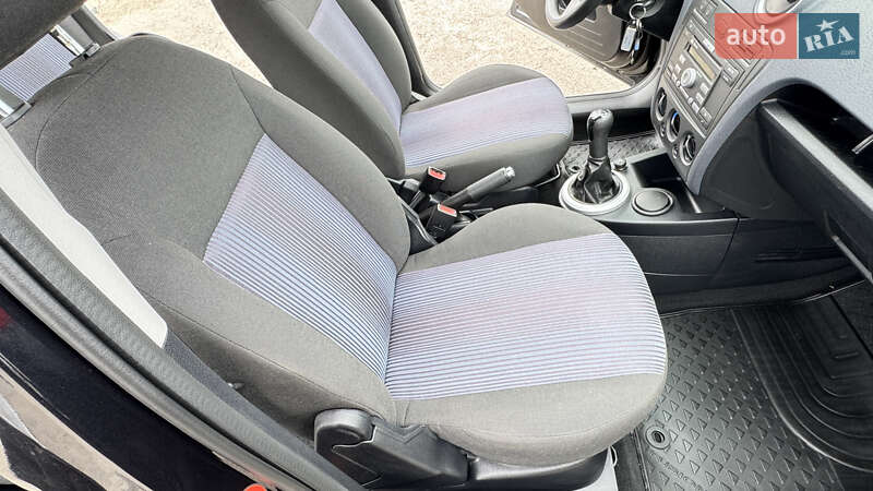 Хэтчбек Ford Fusion 2006 в Виннице фото 33 Хэтчбек Ford Fusion 2006 в Виннице