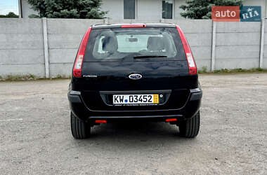 Хэтчбек Ford Fusion 2006 в 