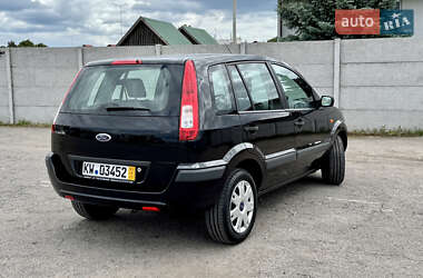 Хэтчбек Ford Fusion 2006 в 