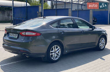 Седан Ford Fusion 2014 в 