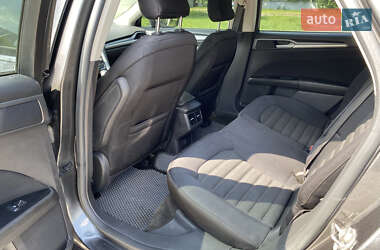 Седан Ford Fusion 2014 в 