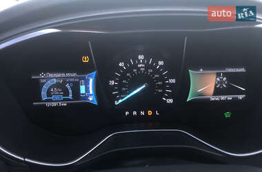 Седан Ford Fusion 2016 в 