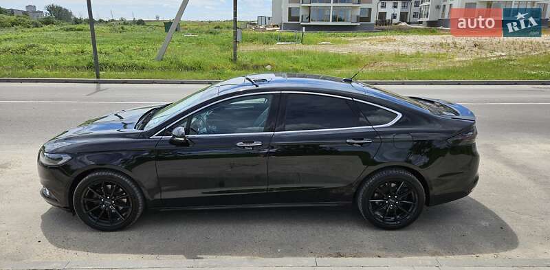 Седан Ford Fusion 2016 в Гоще