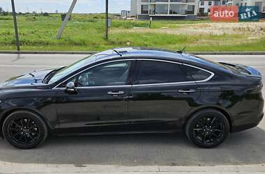 Седан Ford Fusion 2016 в 