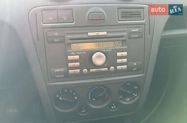 Хэтчбек Ford Fusion 2007 в 
