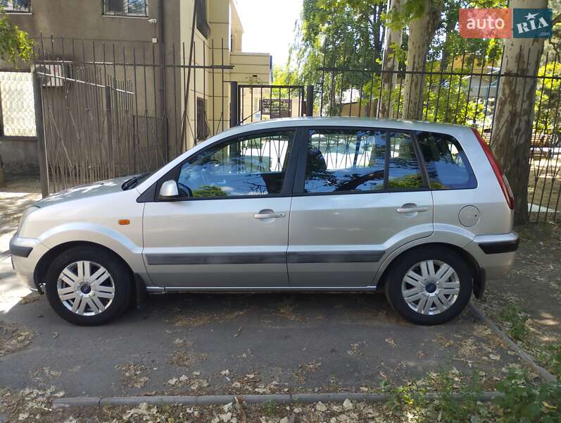 Хэтчбек Ford Fusion 2006 в Черноморске фото 4 Хэтчбек Ford Fusion 2006 в Черноморске