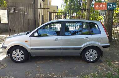 Хэтчбек Ford Fusion 2006 в 