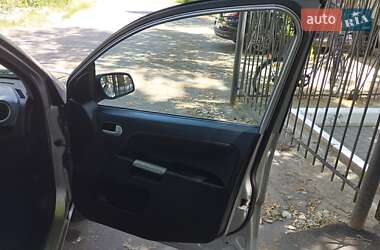 Хэтчбек Ford Fusion 2006 в 