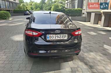 Седан Ford Fusion 2015 в 