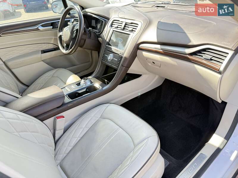 Седан Ford Fusion 2017 в Киеве фото 7 Седан Ford Fusion 2017 в Киеве