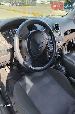 Хэтчбек Ford Fusion 2007 в 