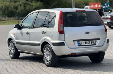 Хэтчбек Ford Fusion 2008 в 