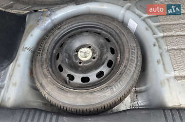 Хэтчбек Ford Fusion 2008 в 