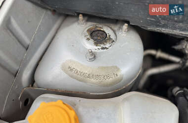 Хэтчбек Ford Fusion 2008 в 
