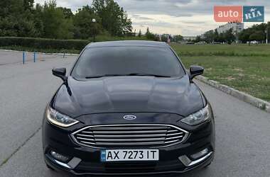 Седан Ford Fusion 2016 в 