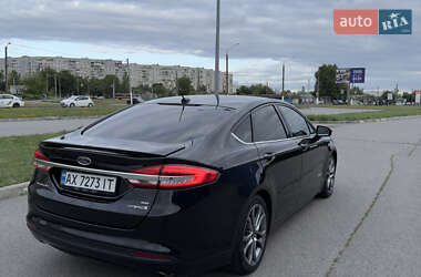 Седан Ford Fusion 2016 в 