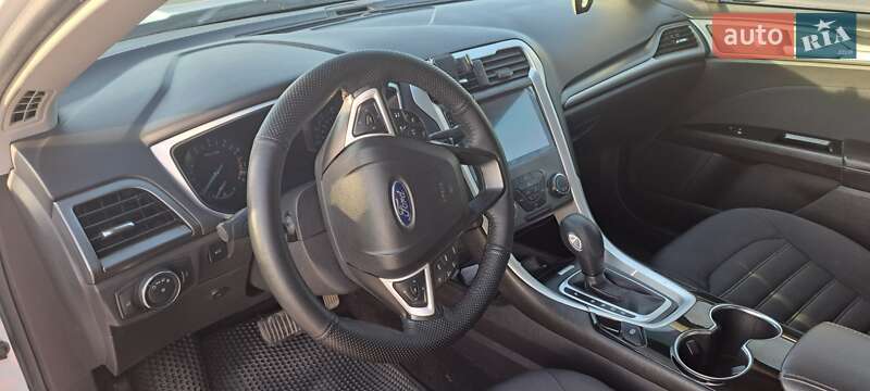 Седан Ford Fusion 2014 в Виннице