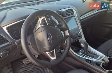 Седан Ford Fusion 2014 в 