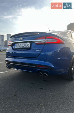 Седан Ford Fusion 2016 в 