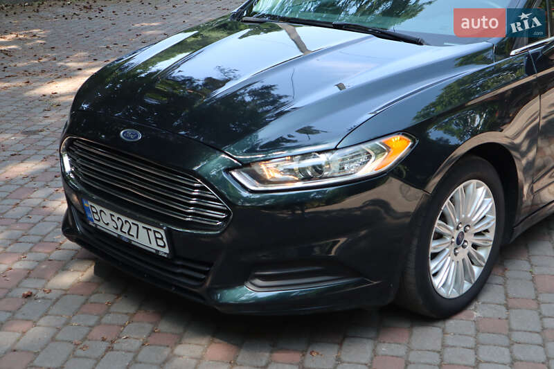 Седан Ford Fusion 2014 в Трускавце
