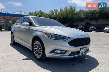 Седан Ford Fusion 2016 в 