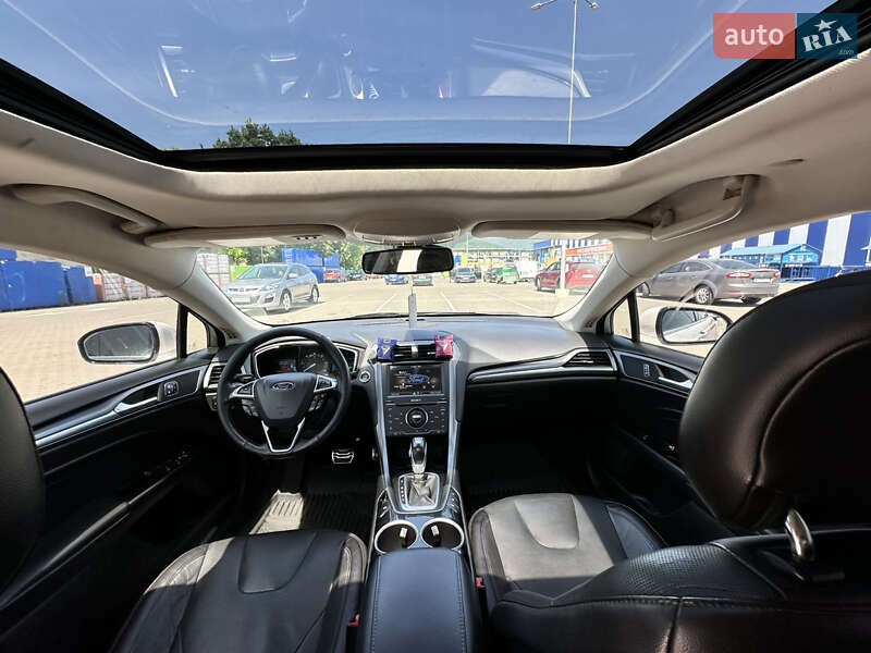 Седан Ford Fusion 2013 в Хусте