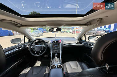 Седан Ford Fusion 2013 в 