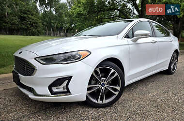 Ford Fusion 2019