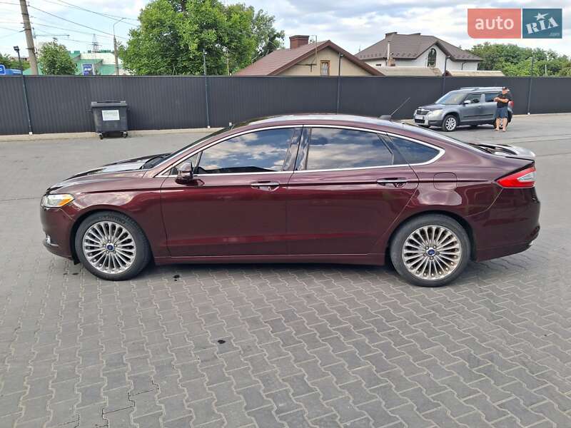 Седан Ford Fusion 2013 в Черновцах