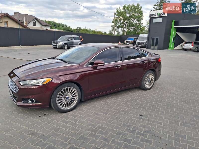 Седан Ford Fusion 2013 в Черновцах