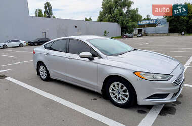 Седан Ford Fusion 2016 в 