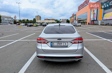 Седан Ford Fusion 2016 в 