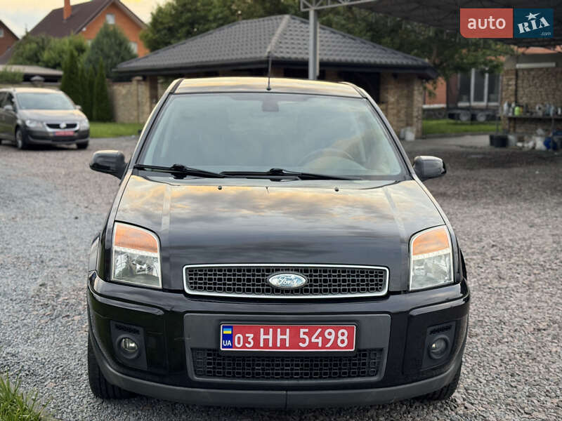 Хетчбек Ford Fusion 2008 в Луцьку