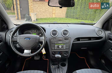 Хэтчбек Ford Fusion 2008 в 
