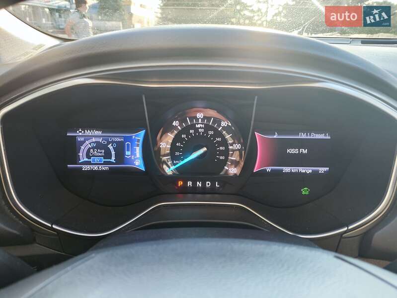 Седан Ford Fusion 2015 в Виннице
