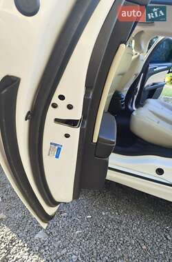 Седан Ford Fusion 2015 в 
