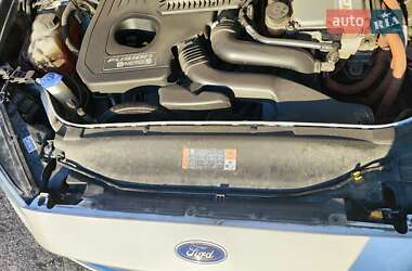 Седан Ford Fusion 2015 в 