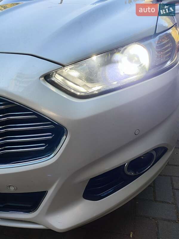 Седан Ford Fusion 2015 в Виннице