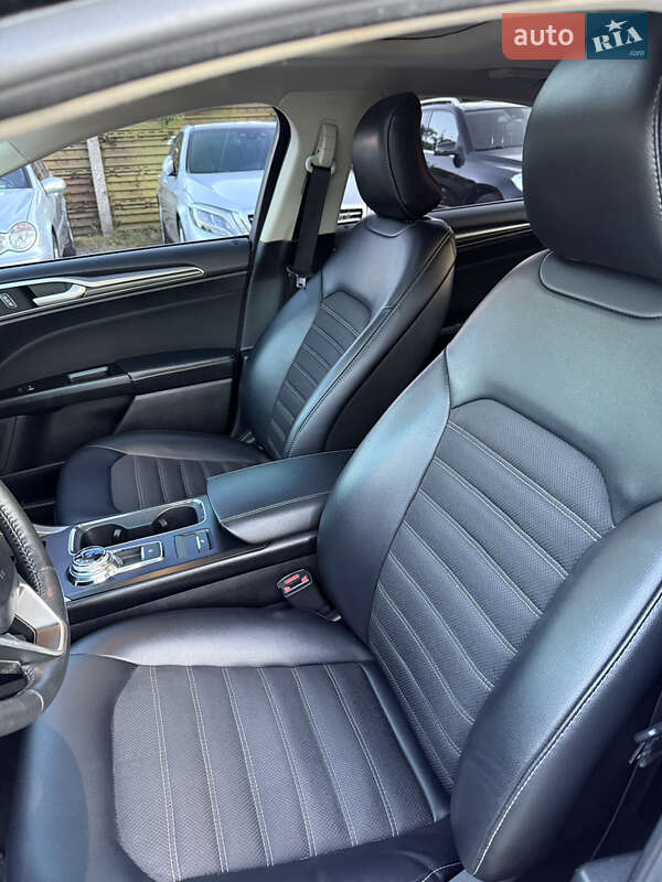 Седан Ford Fusion 2016 в Вінниці