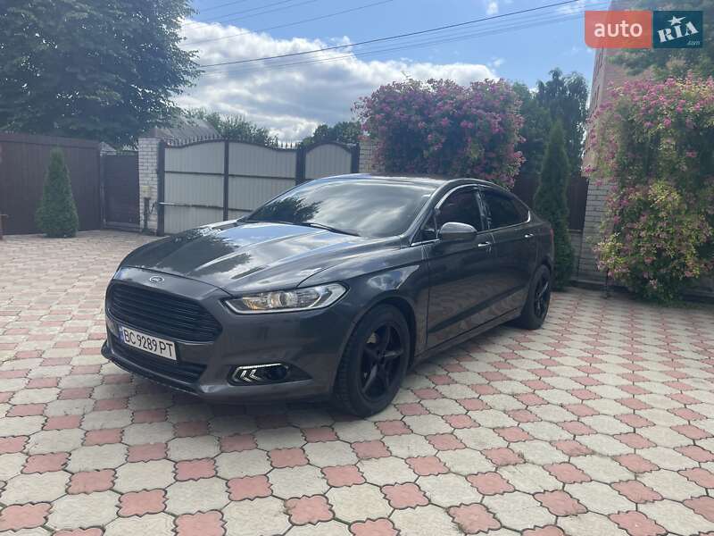 Ford Fusion 2016