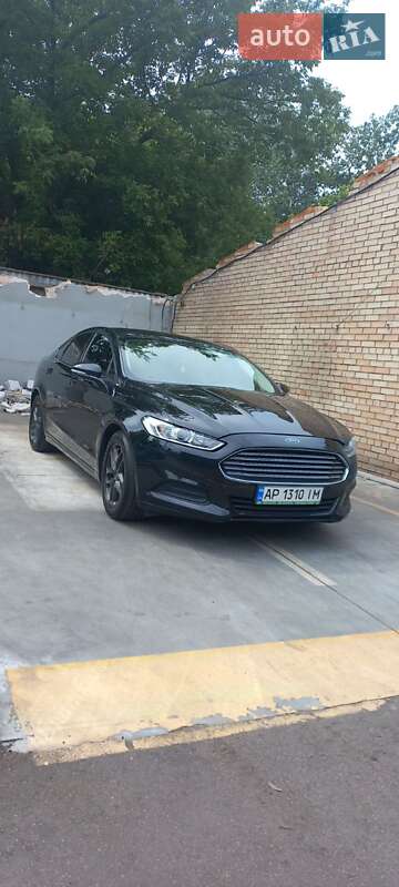 Седан Ford Fusion 2014 в 