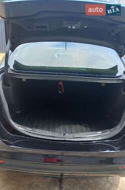 Седан Ford Fusion 2014 в 