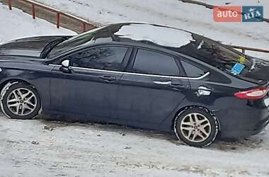 Седан Ford Fusion 2014 в 