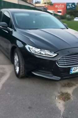 Седан Ford Fusion 2014 в 