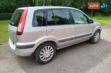 Хэтчбек Ford Fusion 2007 в 