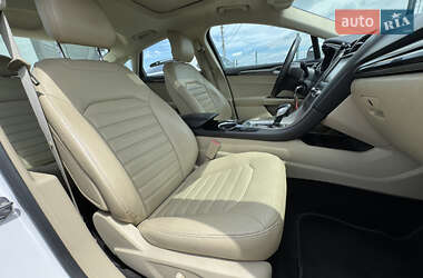 Седан Ford Fusion 2012 в 