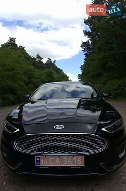 Седан Ford Fusion 2020 в 