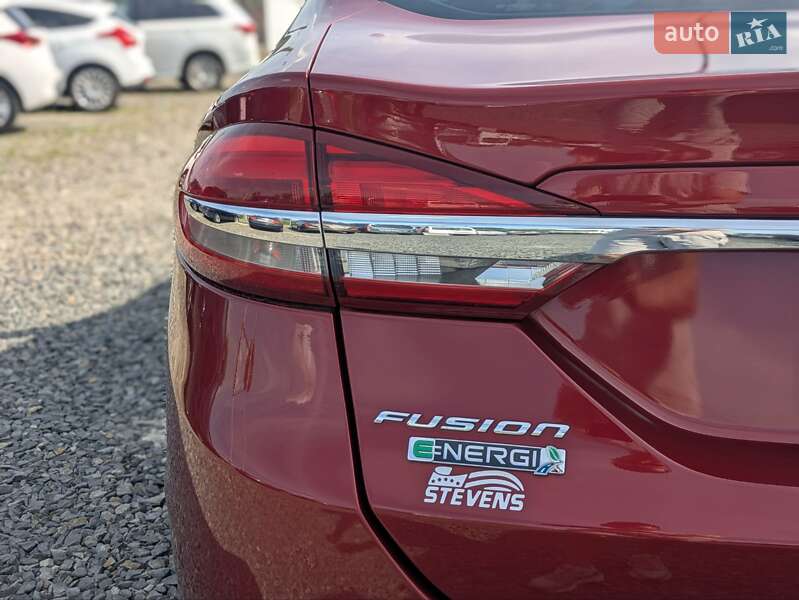 Седан Ford Fusion 2016 в Львове